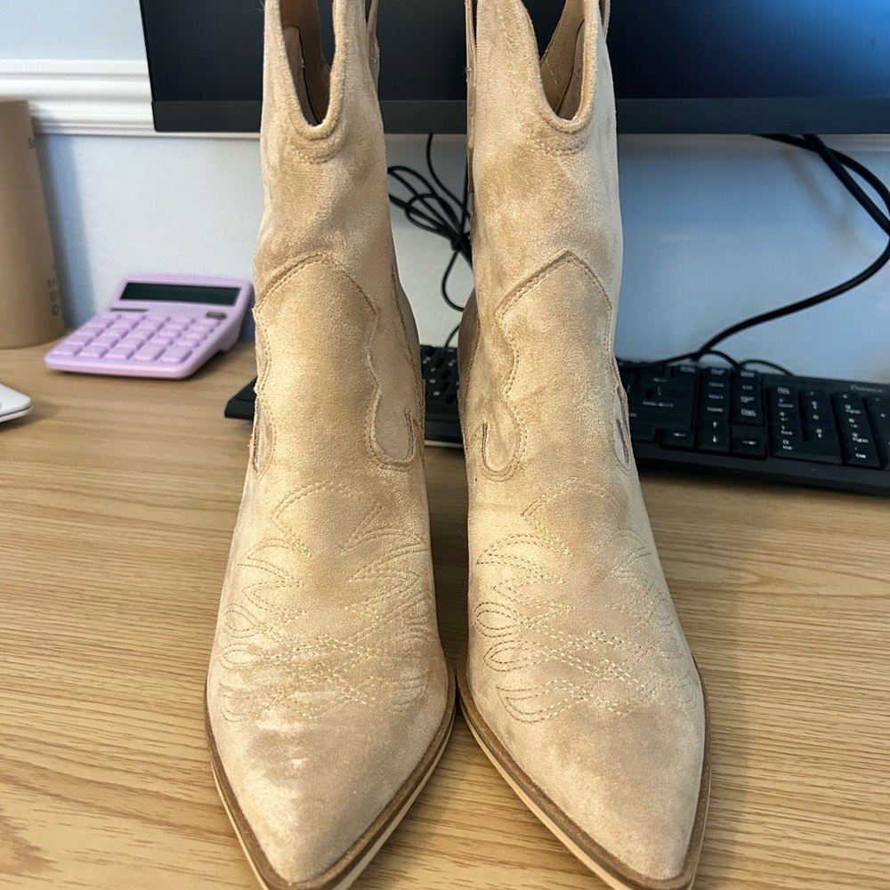 Mi.iM Beige Suede Heeled Boots